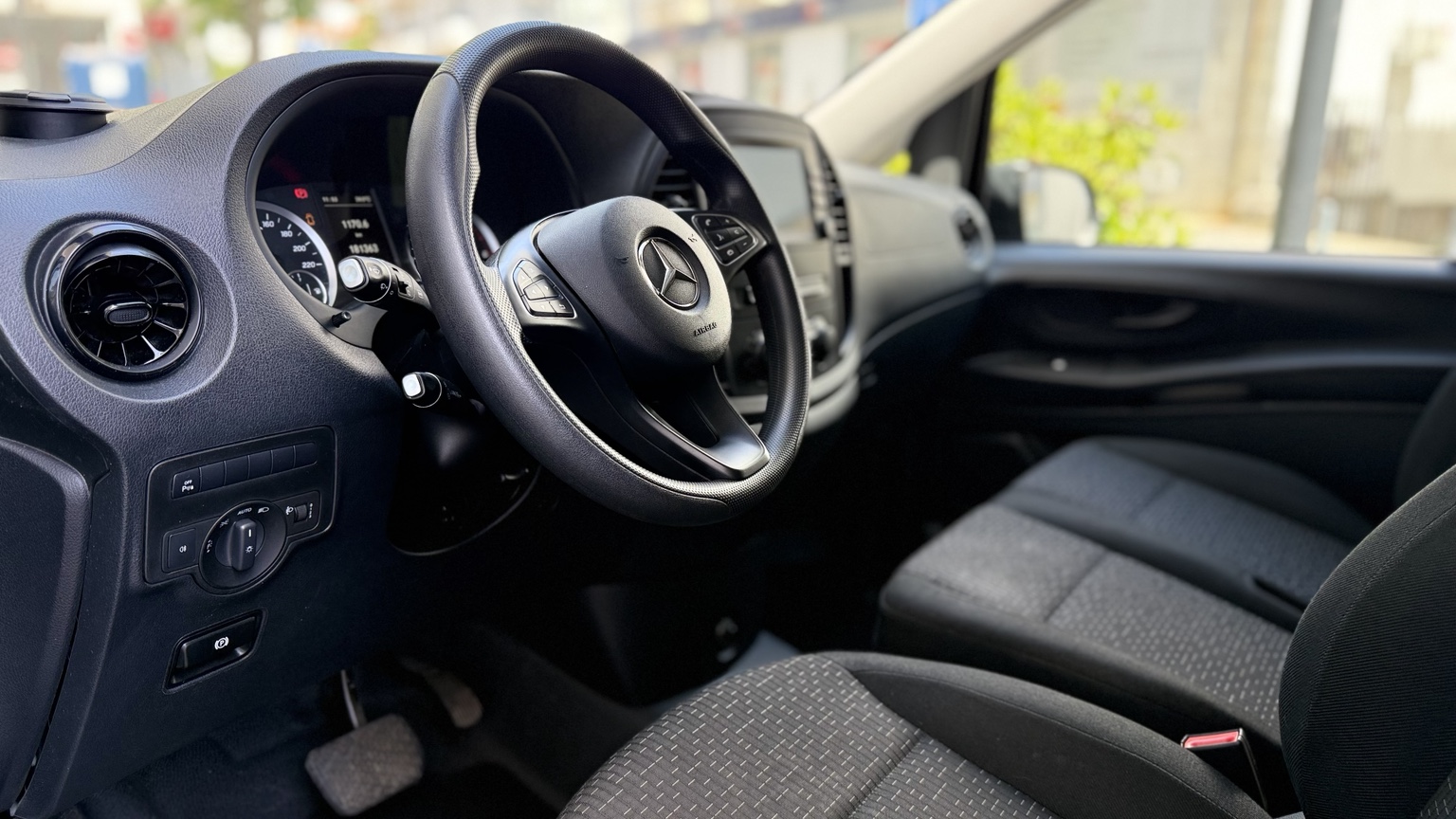 Interior e cockpit Mercedes